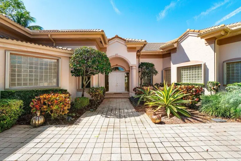 Picture of 2525 Seminole Circle, West Palm Beach FL 33409