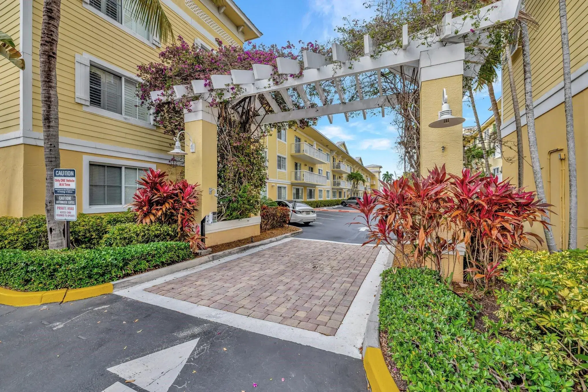 Picture of 151 NE 16Th Ave 330, Fort Lauderdale, FL 33301