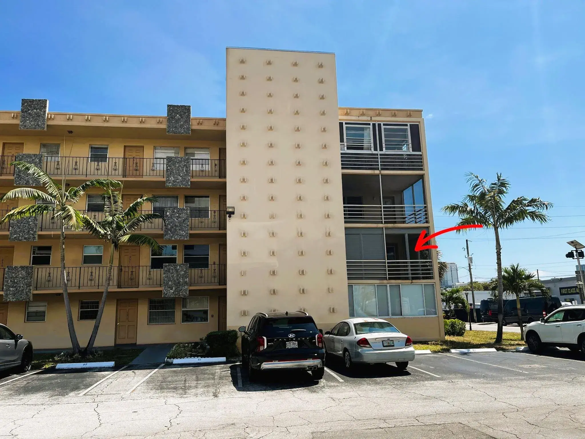 Picture of 2145 Pierce St 233, Hollywood, FL 33020
