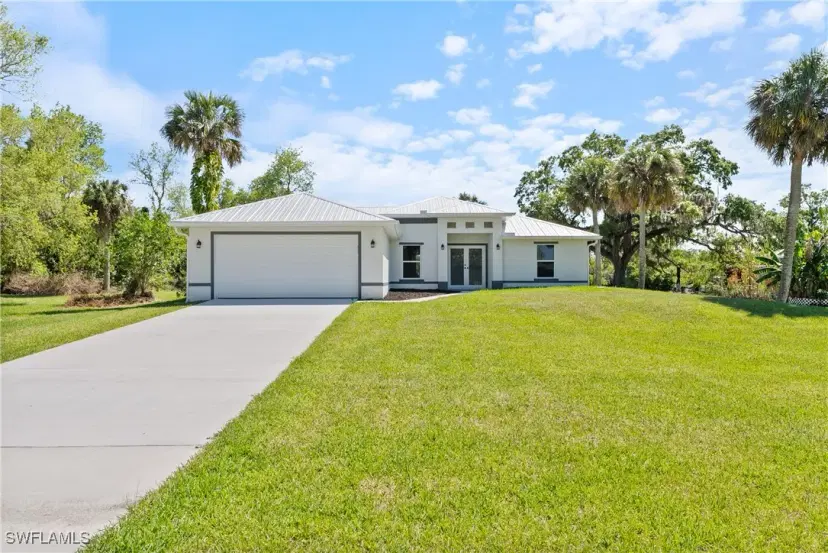 Picture of 7978 15Th Pl, Labelle FL 33935