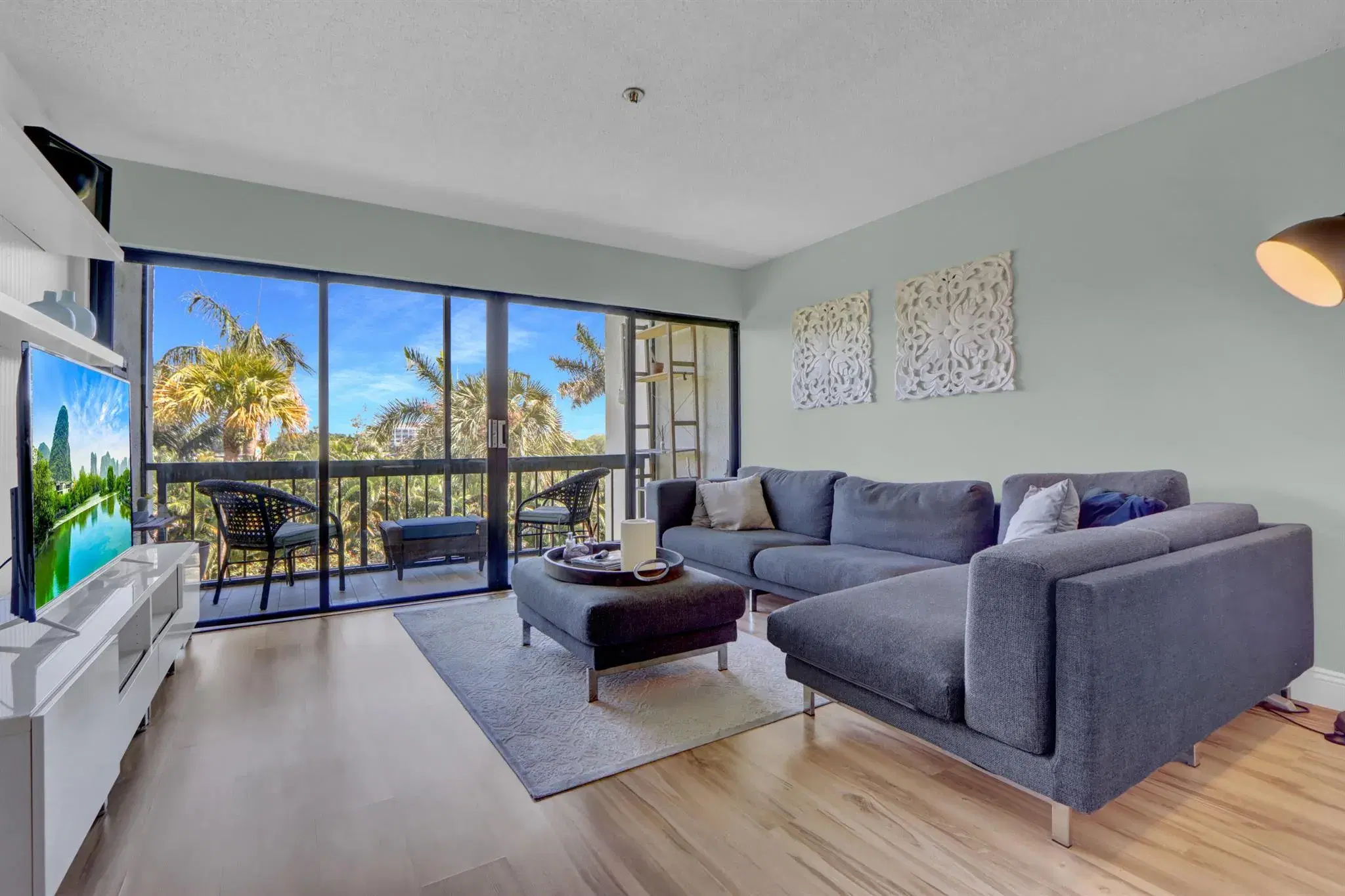 Picture of 3000 Presidential Way Way 303, West Palm Beach, FL 33401