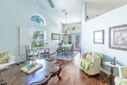 Picture of 450 Countryside Dr, Naples, FL 34104