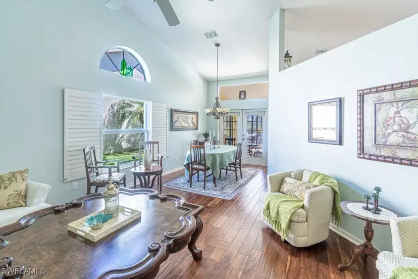 Picture of 450 Countryside Dr, Naples FL 34104