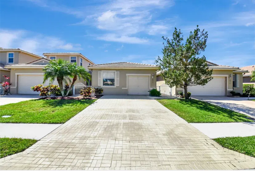 Picture of 8572 Lineyard Cay, West Palm Beach FL 33411