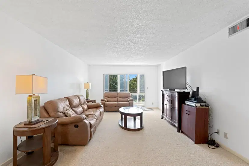 Picture of 2305 Lucaya Lane L3, Coconut Creek FL 33066