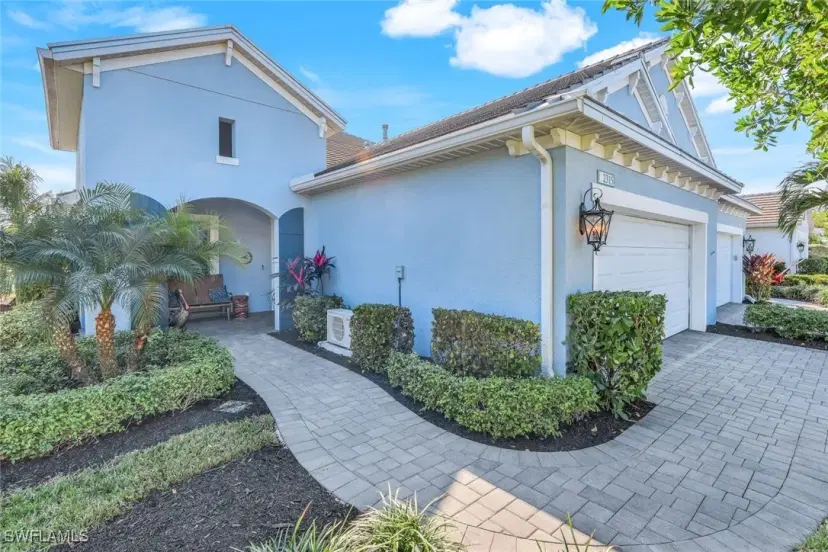 Picture of 2315 Marquesa Cir, Naples FL 34112