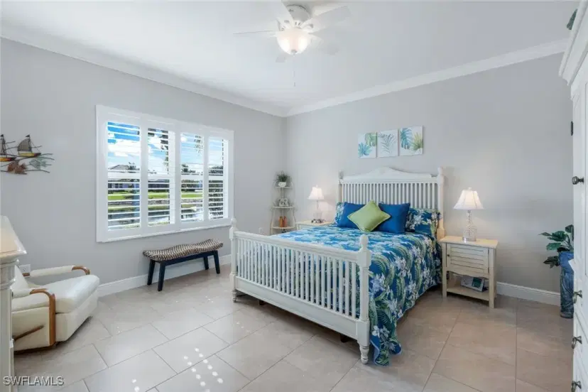 Picture of 2315 Marquesa Cir, Naples FL 34112