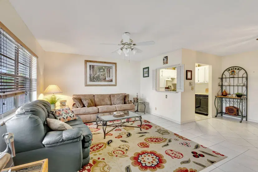 Picture of 189 Coventry H, West Palm Beach FL 33417