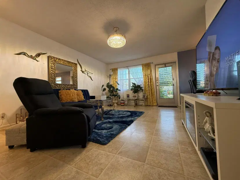 Picture of 81 Camden D, West Palm Beach FL 33417