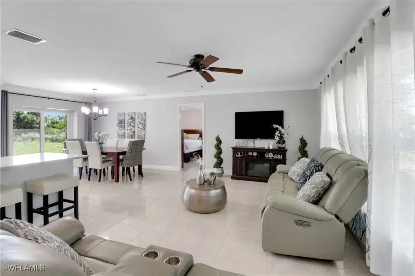 Picture of 1530 Everglades Blvd S, Naples FL 34117