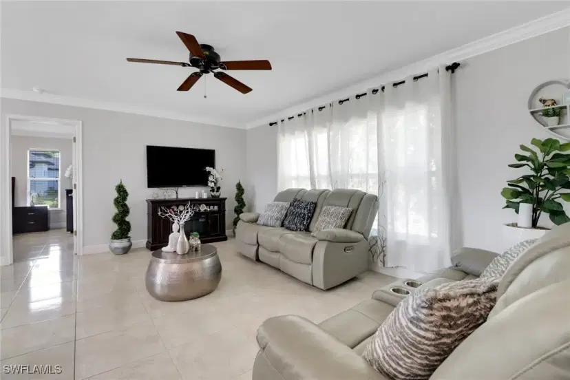 Picture of 1530 Everglades Blvd S, Naples FL 34117