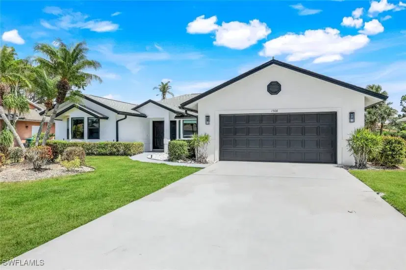 Picture of 1508 Forest Lakes Blvd, Naples FL 34105