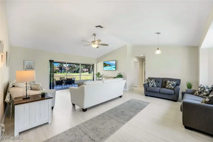 Picture of 1508 Forest Lakes Blvd, Naples FL 34105