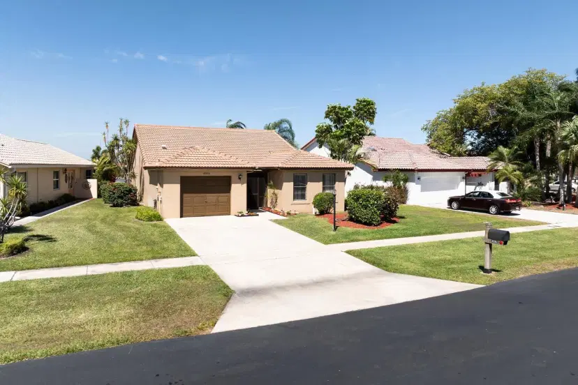 Picture of 8336 Bonita Isle Drive, Lake Worth FL 33467