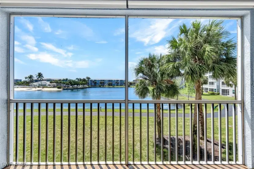 Picture of 16635 Lake Circle Dr 625, Fort Myers FL 33908