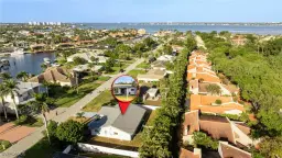 Picture of 959 N Town And River Dr, Fort Myers, FL 33919