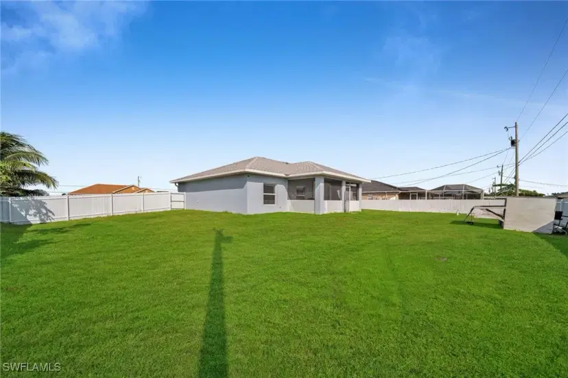Picture of 937 NW 7Th Pl, Cape Coral FL 33993