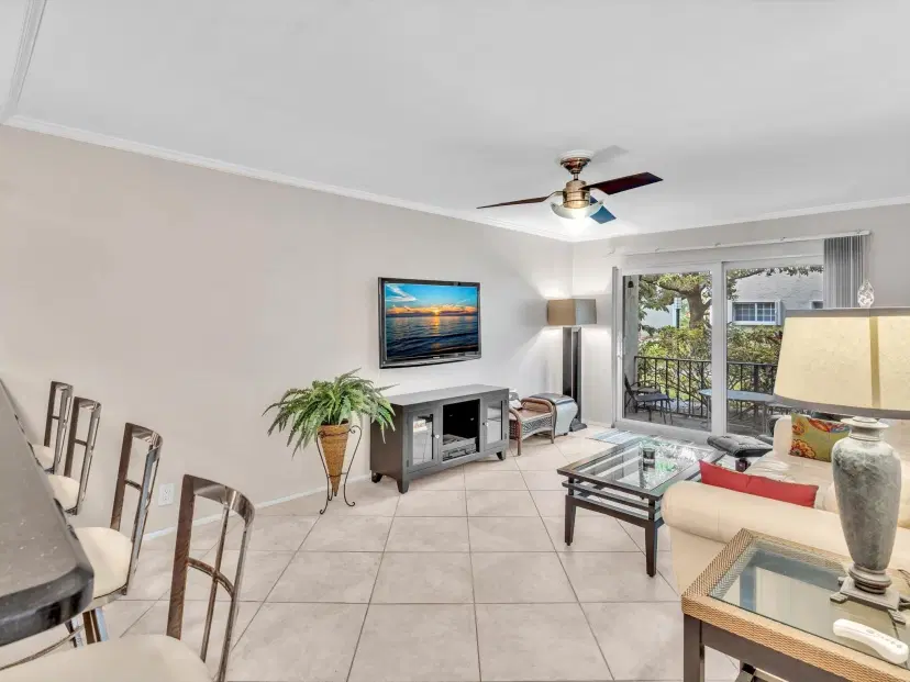 Picture of 3002 NE 5Th Ter 110B, Fort Lauderdale FL 33334
