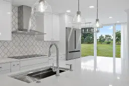 Picture of 5390 Woodland Lakes Drive 105, Palm Beach Gardens, FL 33418