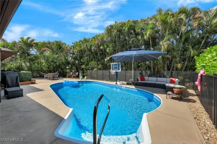 Picture of 4521 Rosea Ct, Naples FL 34104