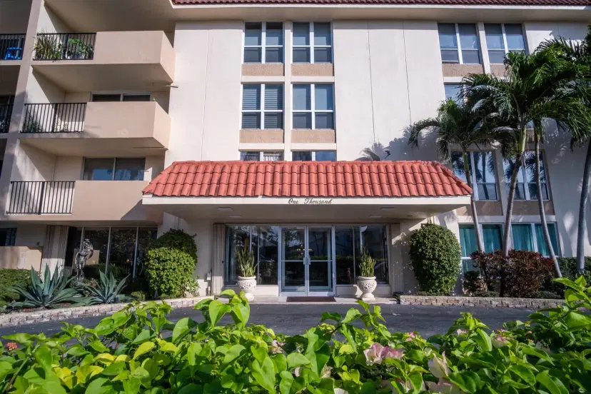 Picture of 1000 Spanish River Road 3R, Boca Raton FL 33432