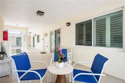 Picture of 1950 Gulf Shore Blvd N 309, Naples, FL 34102