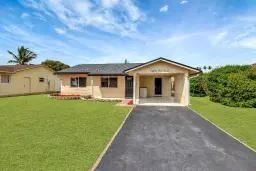 Picture of 8111 NW 94Th Ln, Tamarac, FL 33321