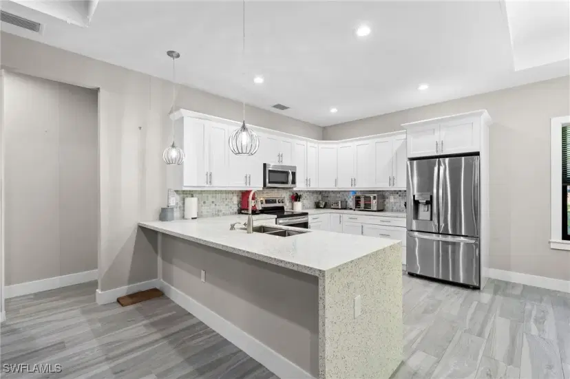 Picture of 444 39Th Ave Ne, Naples FL 34120