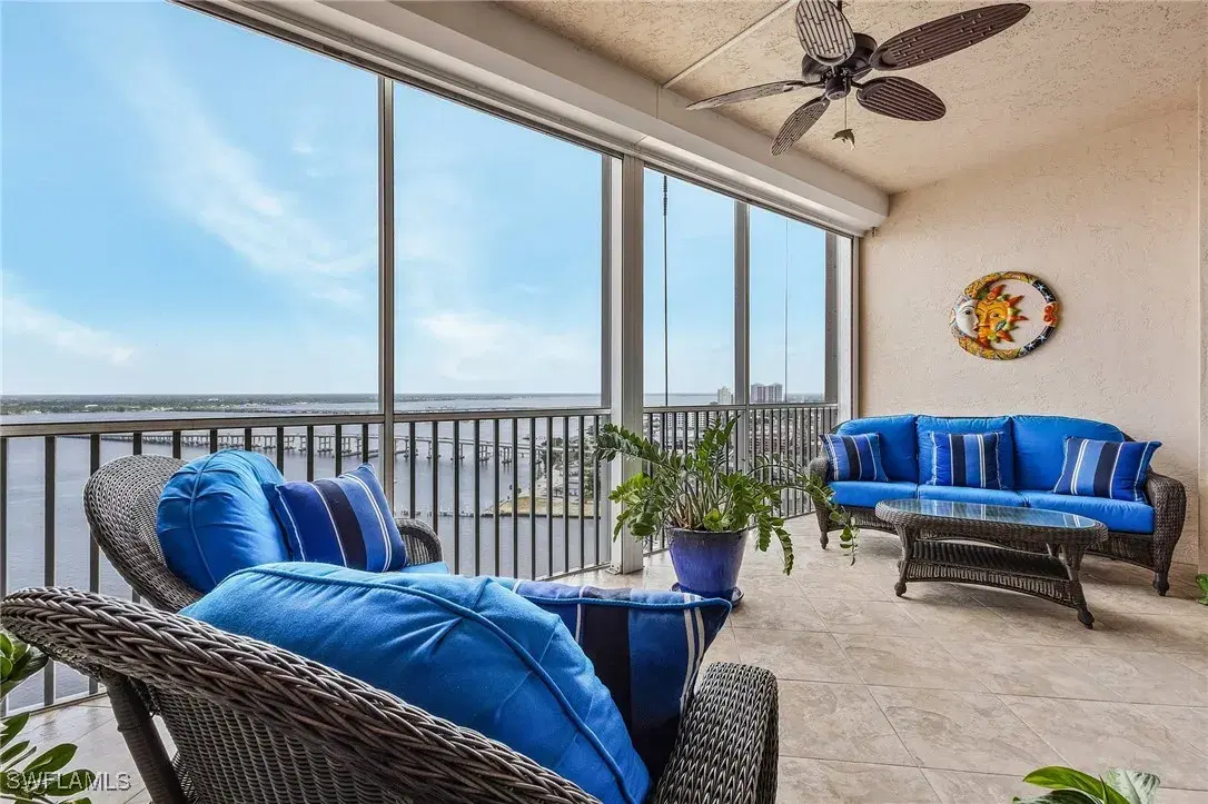 Picture of 2090 W First St 2309, Fort Myers, FL 33901
