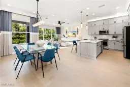Picture of 11261 Daphne Ct, Naples, FL 34120