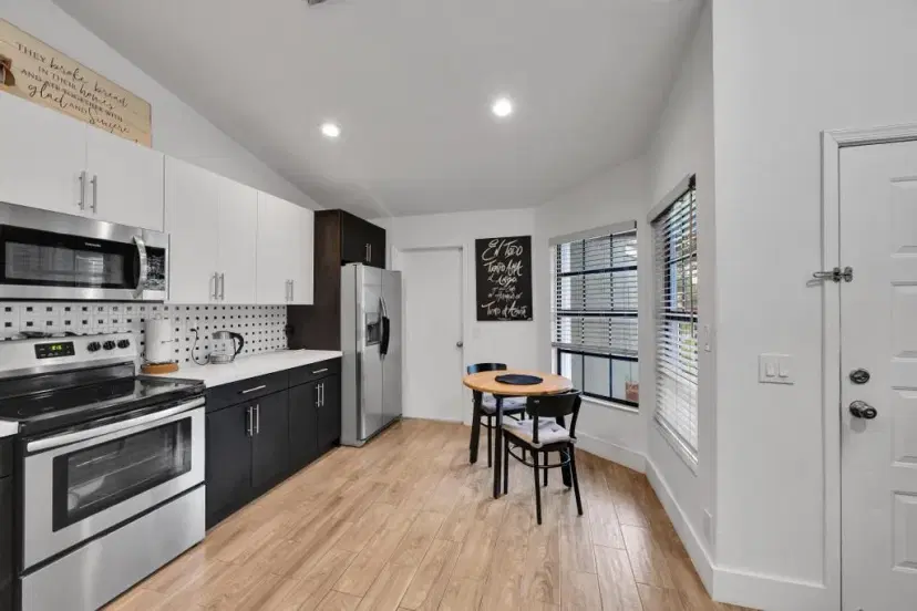 Picture of 8205 Waterford Ave, Tamarac FL 33321