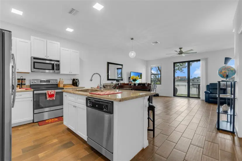 Picture of 1071 NW 33Rd Mnr 1071, Pompano Beach FL 33064