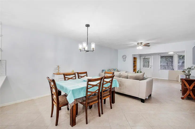 Picture of 393 Bennington Ln 393, Lake Worth FL 33467