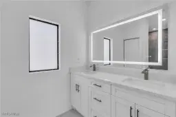 Picture of 109 NE 29Th St, Cape Coral, FL 33909