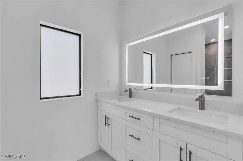 Picture of 109 NE 29Th St, Cape Coral FL 33909