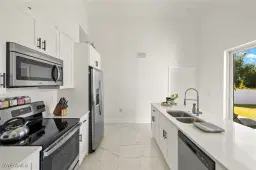 Picture of 840 Carpenter St E, Lehigh Acres, FL 33974