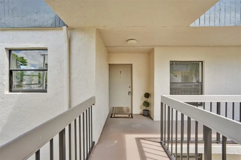 Picture of 285 SE 10Th St 7A, Deerfield Beach FL 33441