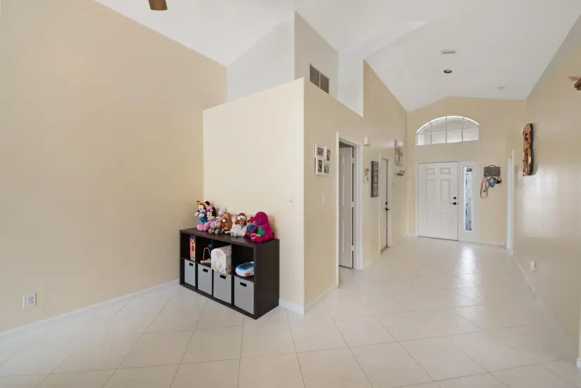 Picture of 7710 N Great Glen Circle, Delray Beach FL 33446