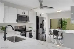 Picture of 15450 Cedarwood Ln 103, Naples, FL 34110