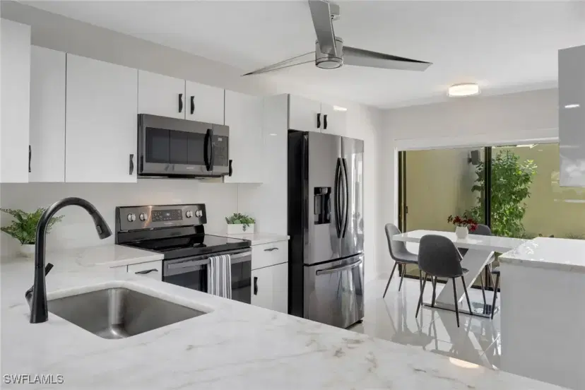 Picture of 15450 Cedarwood Ln 103, Naples, FL 34110