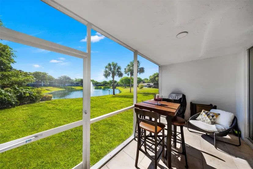 Picture of 3641 Oaks Clubhouse Dr 106, Pompano Beach FL 33069