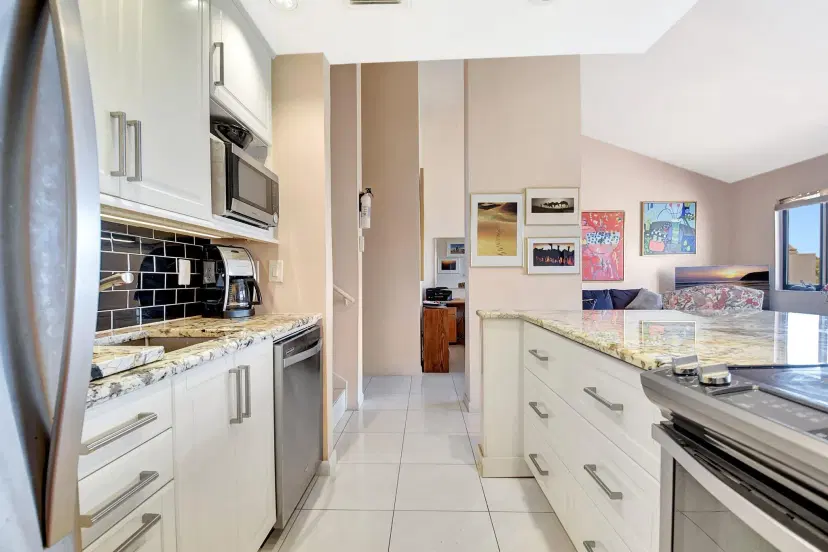 Picture of 755 Dotterel Road 1512, Delray Beach FL 33444
