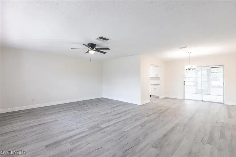 Picture of 818 Gardenside Ct, Lehigh Acres FL 33936