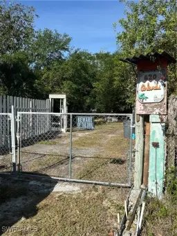 Picture of 620 S Jinete St, Clewiston, FL 33440