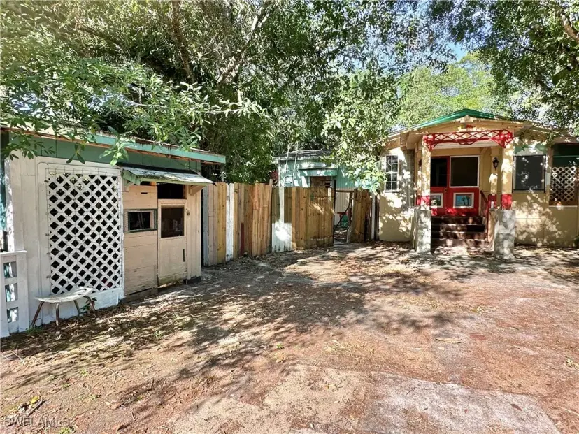 Picture of 620 S Jinete St, Clewiston FL 33440