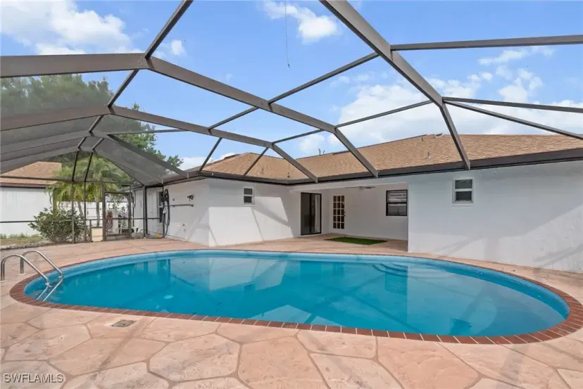 Picture of 8487 Jenny Cae Ln, North Fort Myers FL 33903