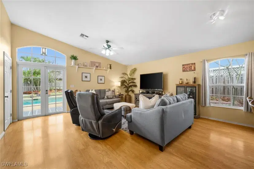 Picture of 89 8Th St, Bonita Springs FL 34134