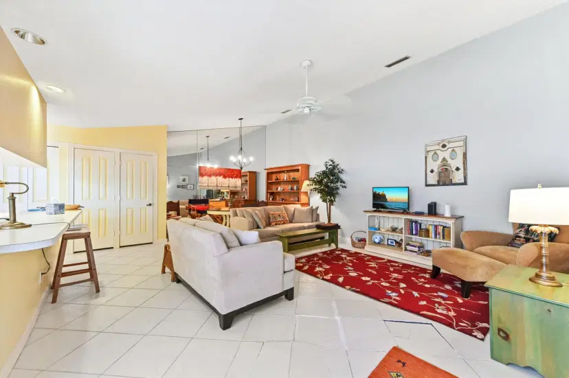Picture of 9189 Sun Terrace Circle B, Palm Beach Gardens FL 33403
