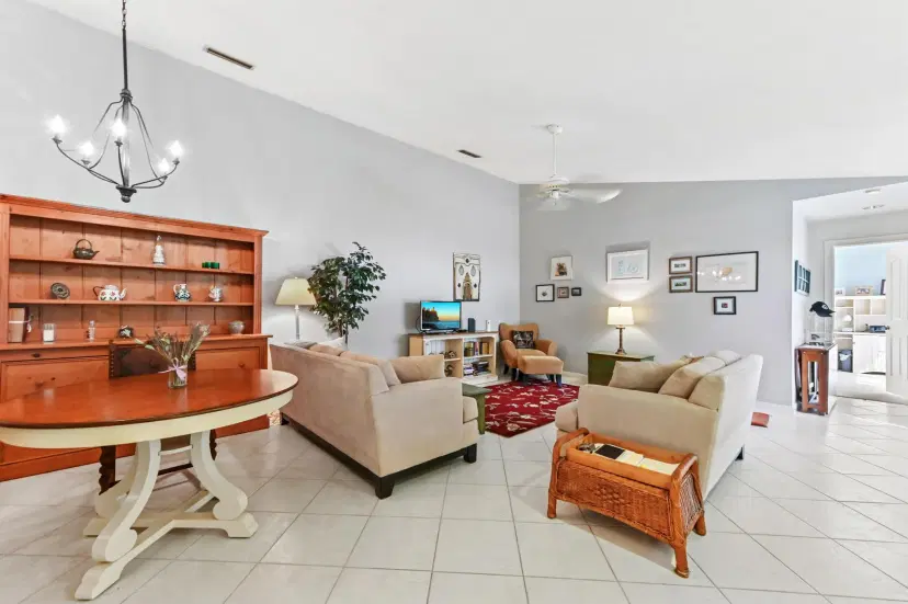 Picture of 9189 Sun Terrace Circle B, Palm Beach Gardens FL 33403