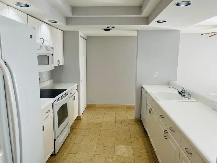 Picture of 2455 Lindell Boulevard 3503, Delray Beach FL 33444